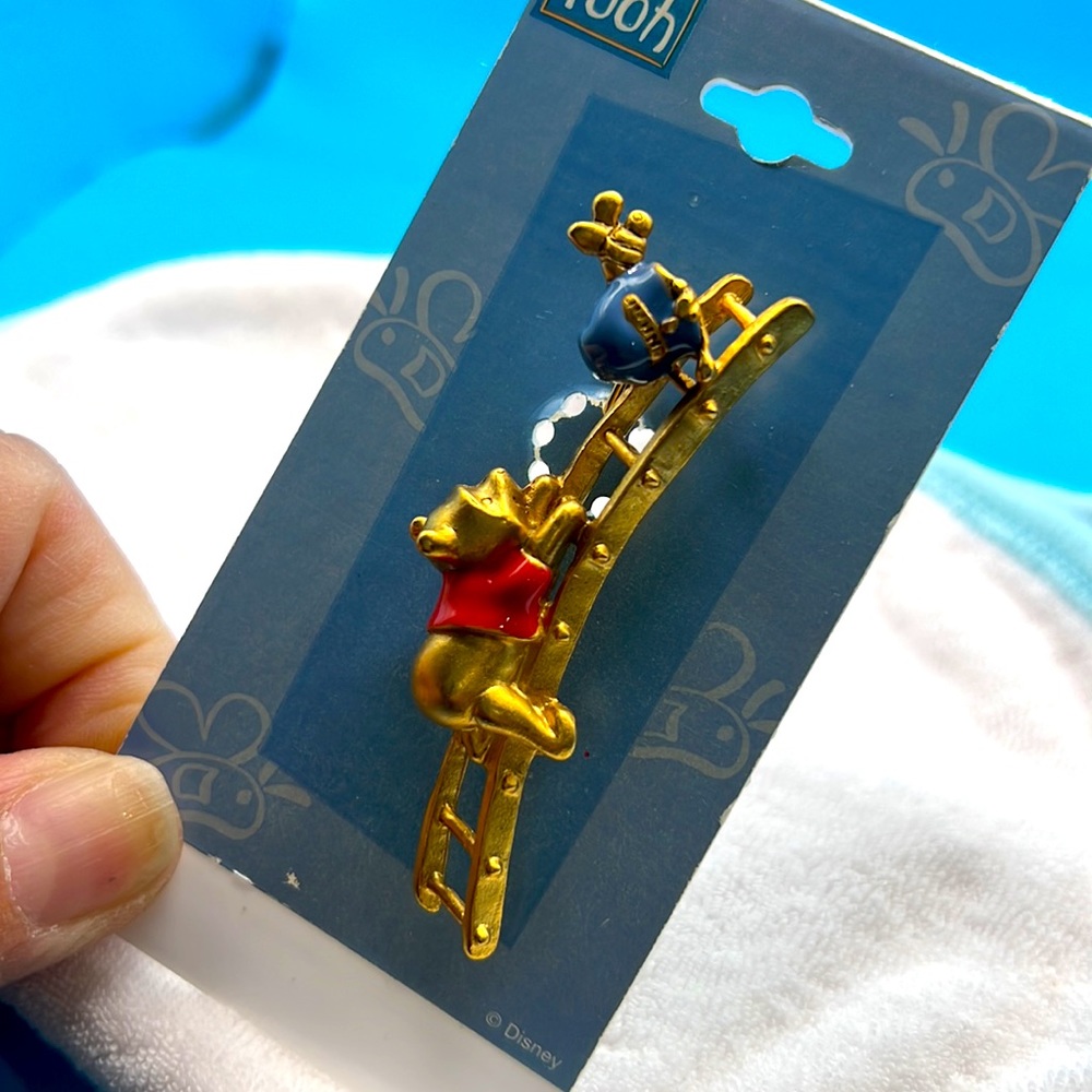 NWT Vintage Disney Brooch Winnie the Pooh - Picture 3 of 3